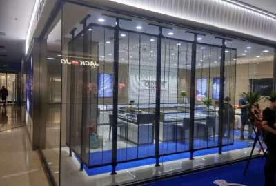 Indoor LED transparent screen: indoor creative display innovator